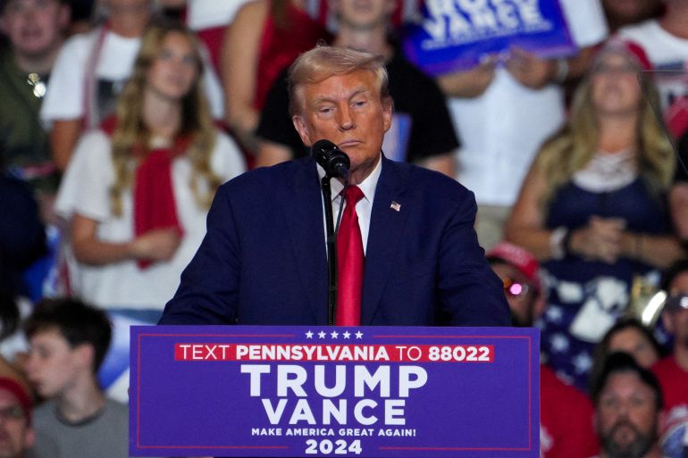 FILE PHOTO: Republican presidential nominee and former U.S. President Donald Trump holds a campaign rally in Wilkes-Barre, Pennsylvania, U.S. August 17, 2024. REUTERS/Jeenah Moon/File Photo